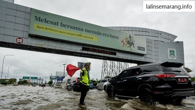 Cuaca Ekstrem, Menhub Minta Antisipasi Layanan Transportasi Ditingkatkan