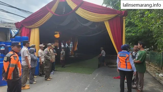 Viral Tenda Hajatan Menutup Jalan di Depok, Dishub & Satpol PP Minta Dibongkar